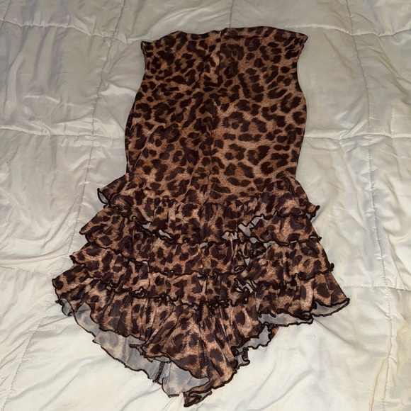 Cheetah print romper - Picture 3 of 4